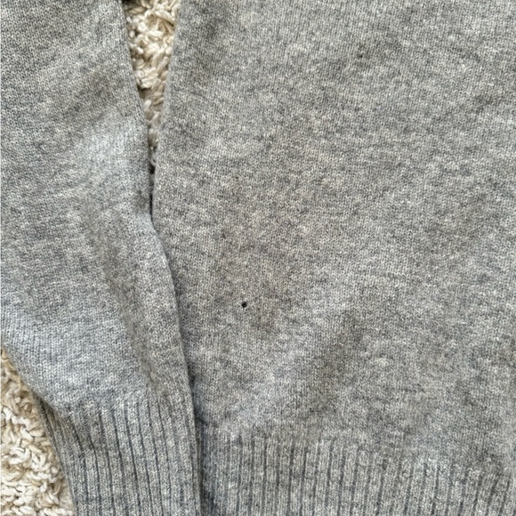 J. Crew 100% Lambs Wool Gray Sweater Size S - Picture 4 of 12